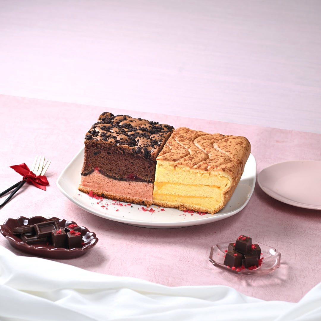 【季節限定】フランボワーズ・エ・ショコラカステラハーフ&チーズハーフ